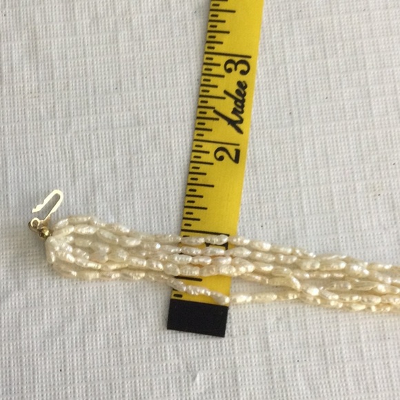 Elegant Cream Pearl Bracelet - Picture 4 of 4